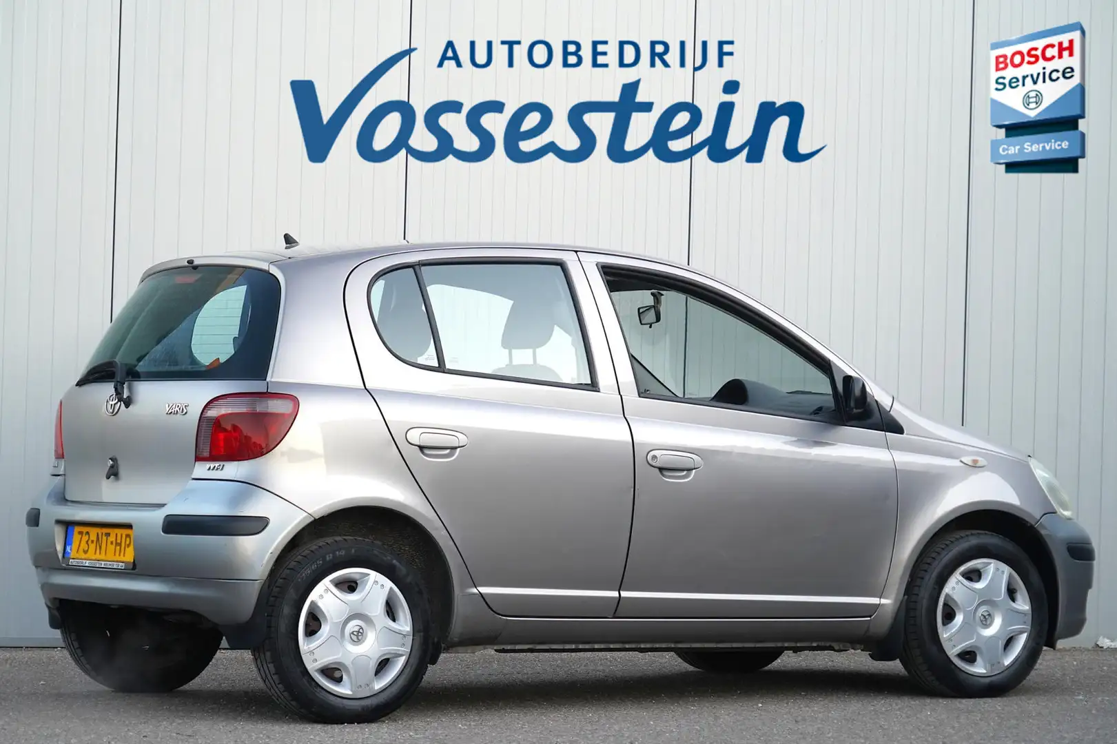 Toyota Yaris 1.3 VVT-i Idols / 5-Deurs / Elek. Ramen / NL-Auto Gri - 2