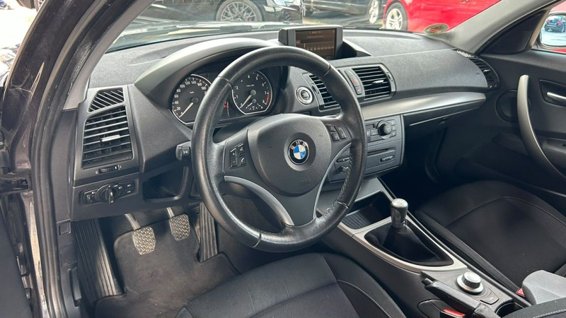 BMW 130 1 Limousine 130 i*Schiebedach*Shz*Navi*Alus*Tüv* — photo 10