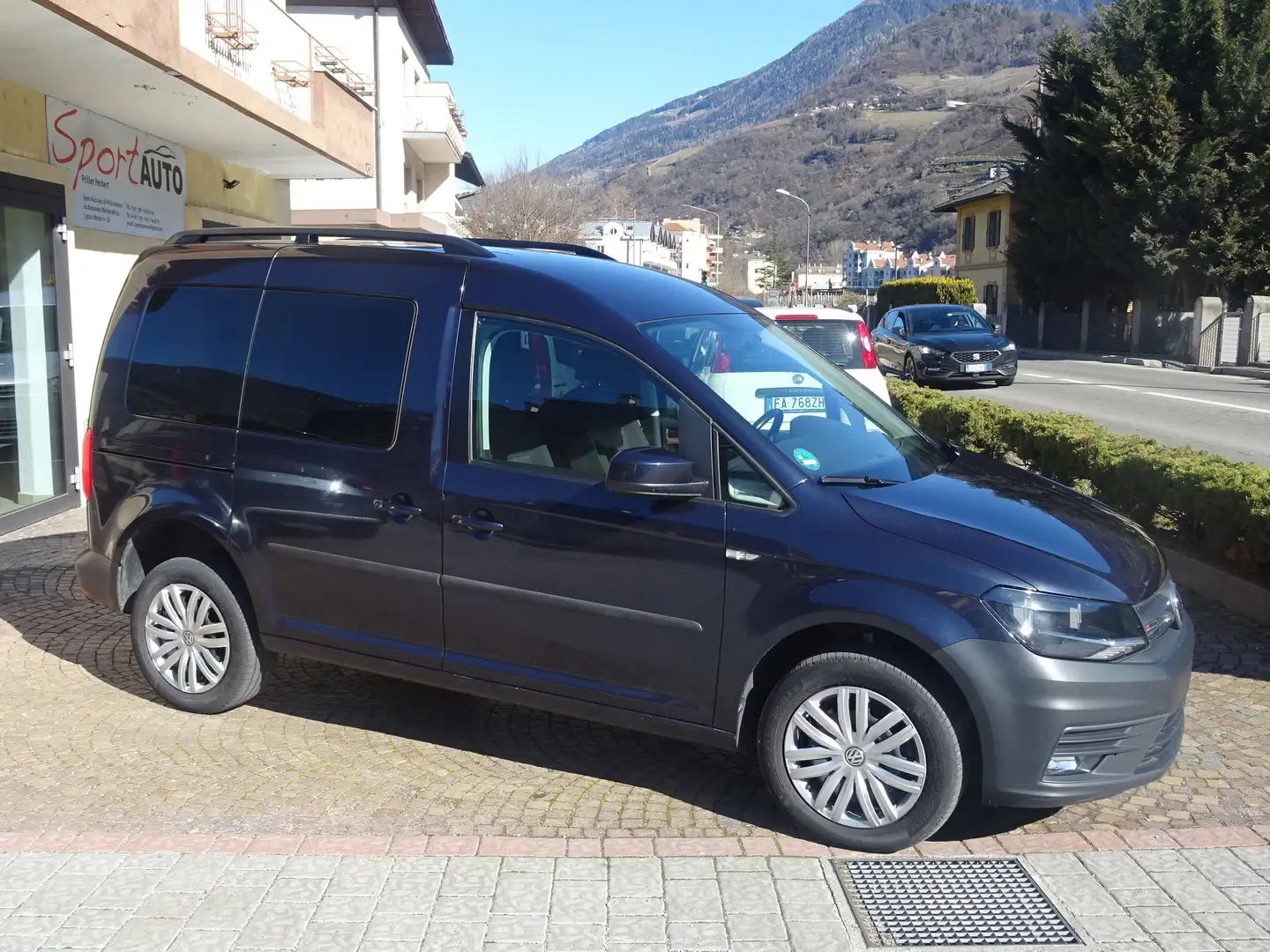 Volkswagen Caddy Caddy 2.0 TDI 122 CV 4motion Trendline Plus Blu/Azzurro - 1