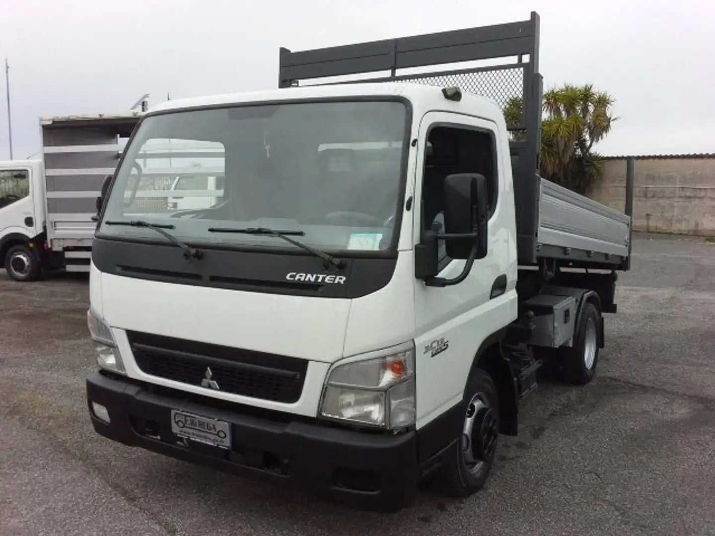 Nissan Cabstar 35.13 3.0 TDI CASSONE RIBALTABILE 3 POSTI Biały - 1