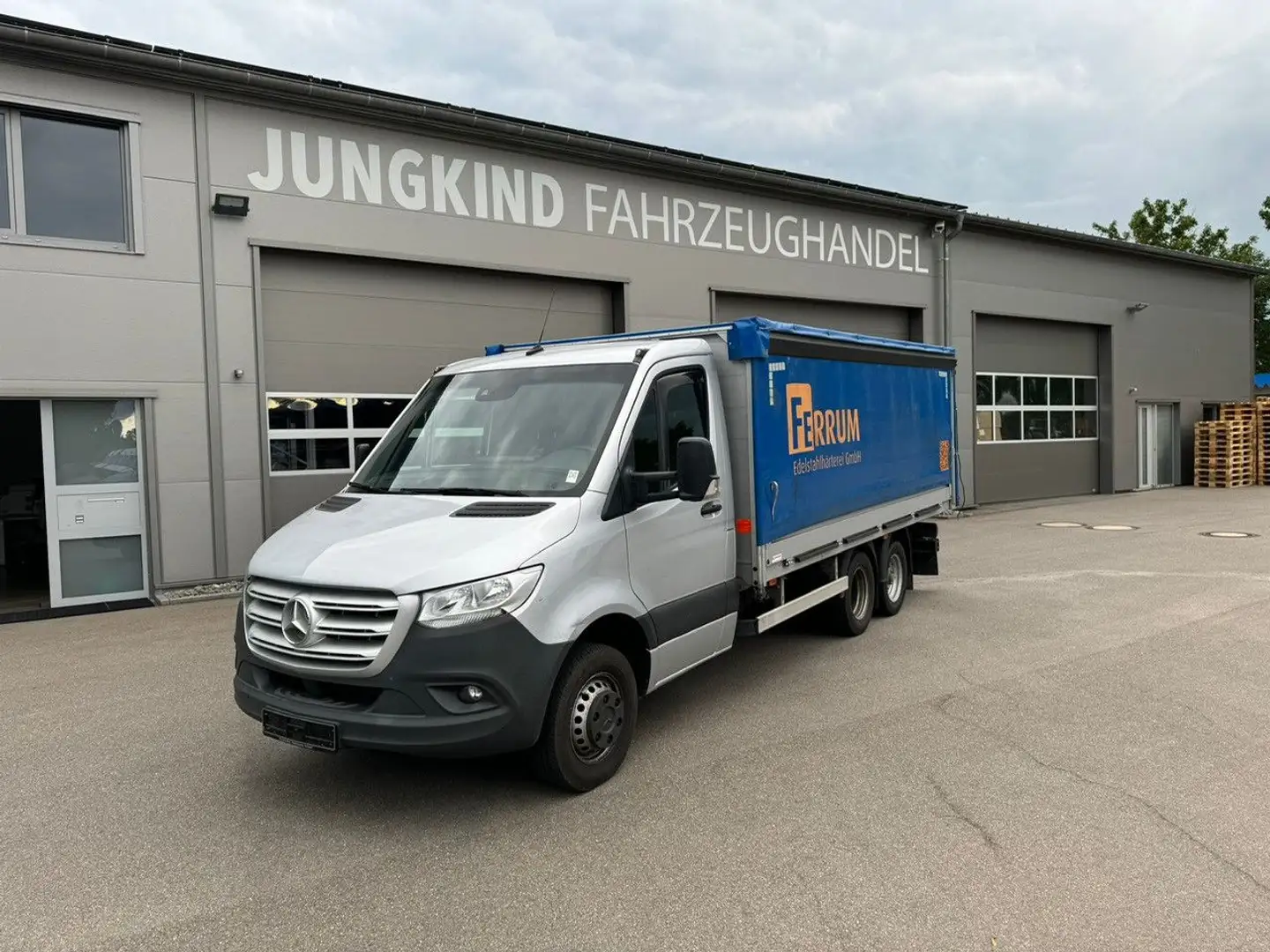 Mercedes-Benz Sprinter 519 CDI Pritsche+Plane 6x2 XXL Silber - 1
