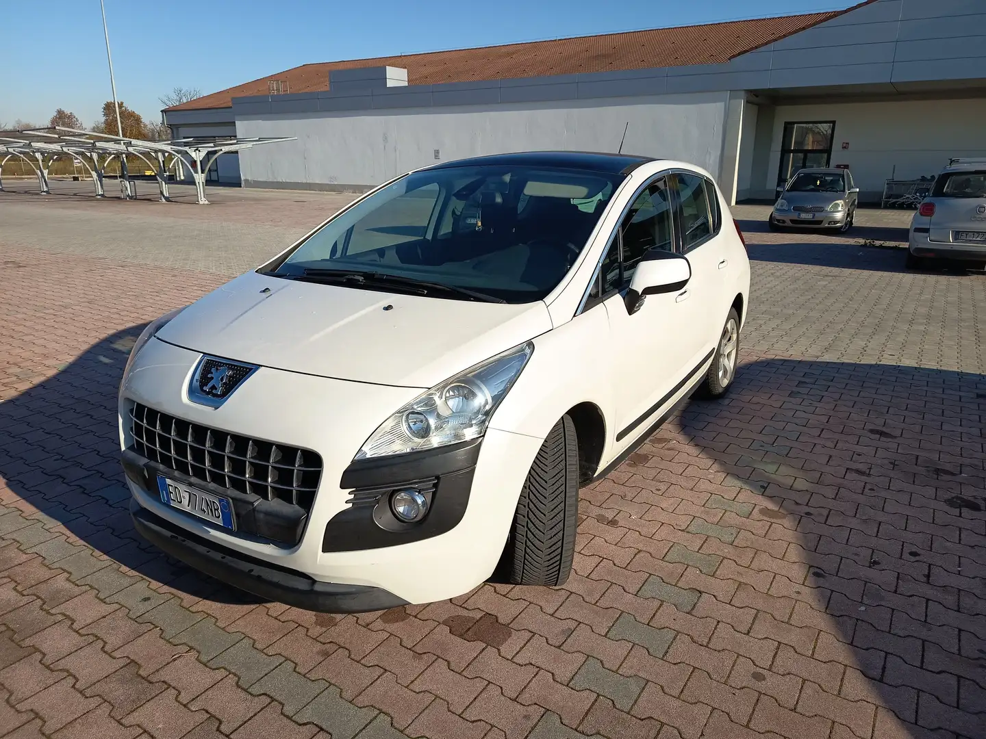 Peugeot 3008 3008 I 1.6 hdi 16v Tecno robot fap Wit - 1