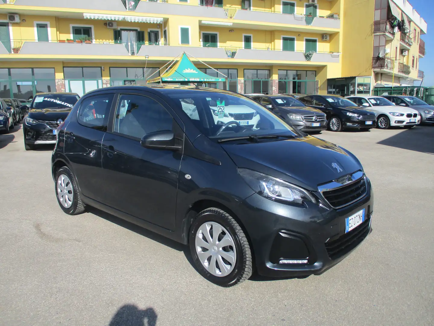 Peugeot 108 108 5P 1.0 12v ACTIVE E5 132000 KM CERTIFICATI Gris - 1