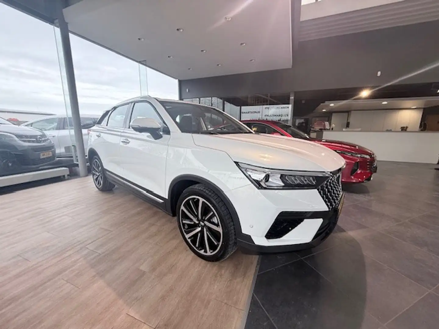 Sonstige Sonstige BESTUNE T77 1.5 TURBO 160 CV DCT Weiß - 1