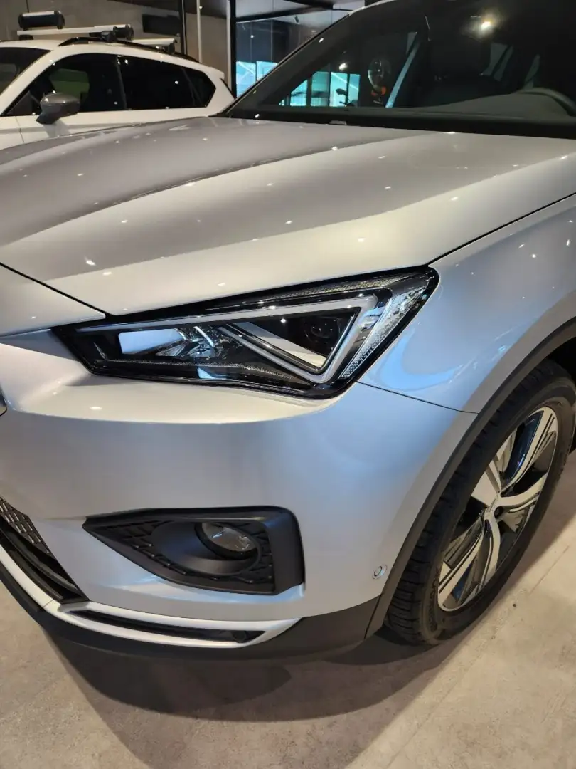 SEAT Tarraco 1.4 e-hybrid phev 245 cv DSG 6marce 2wd Argento - 2