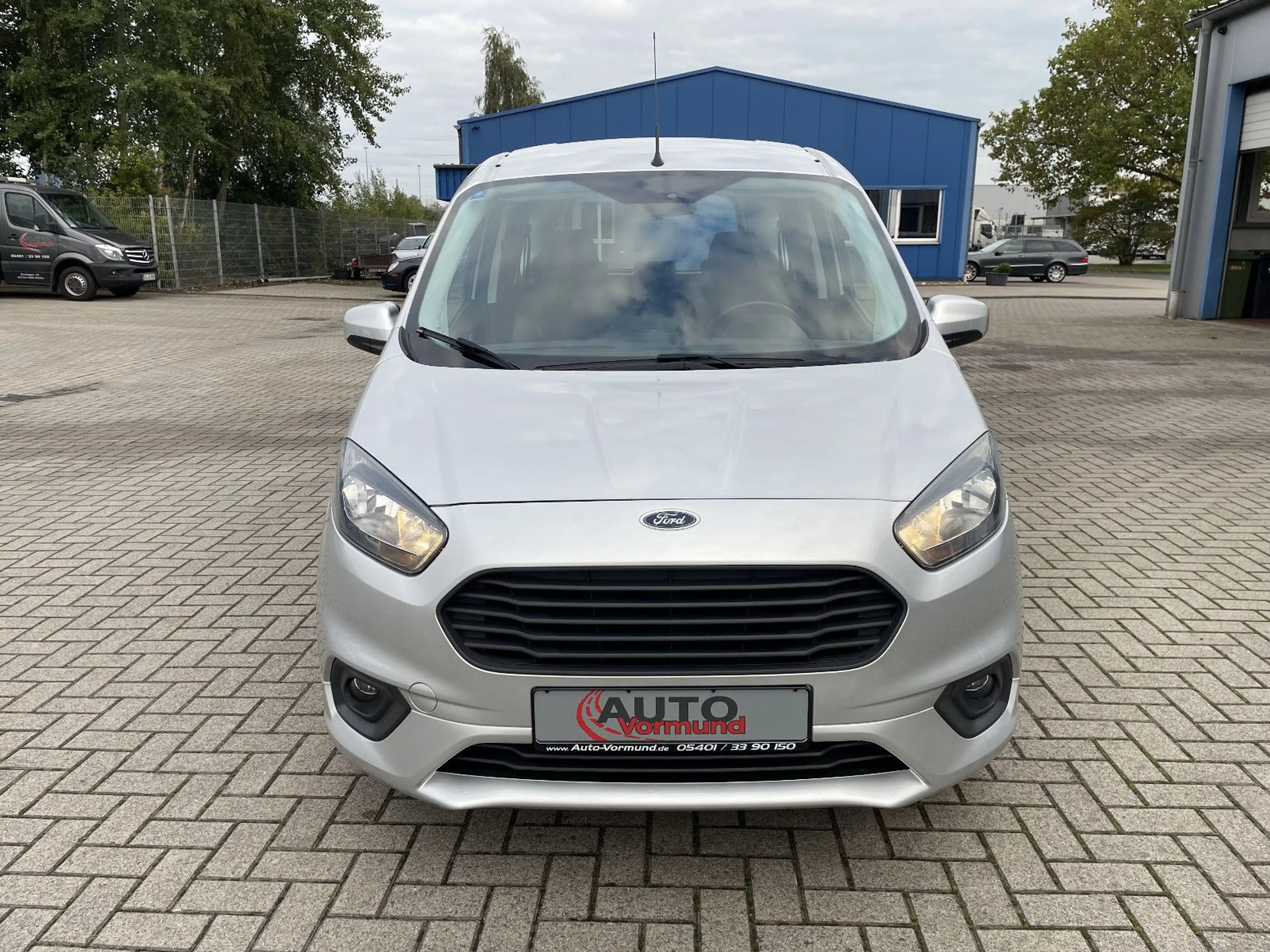 Ford Tourneo Courier Trend — photo 3