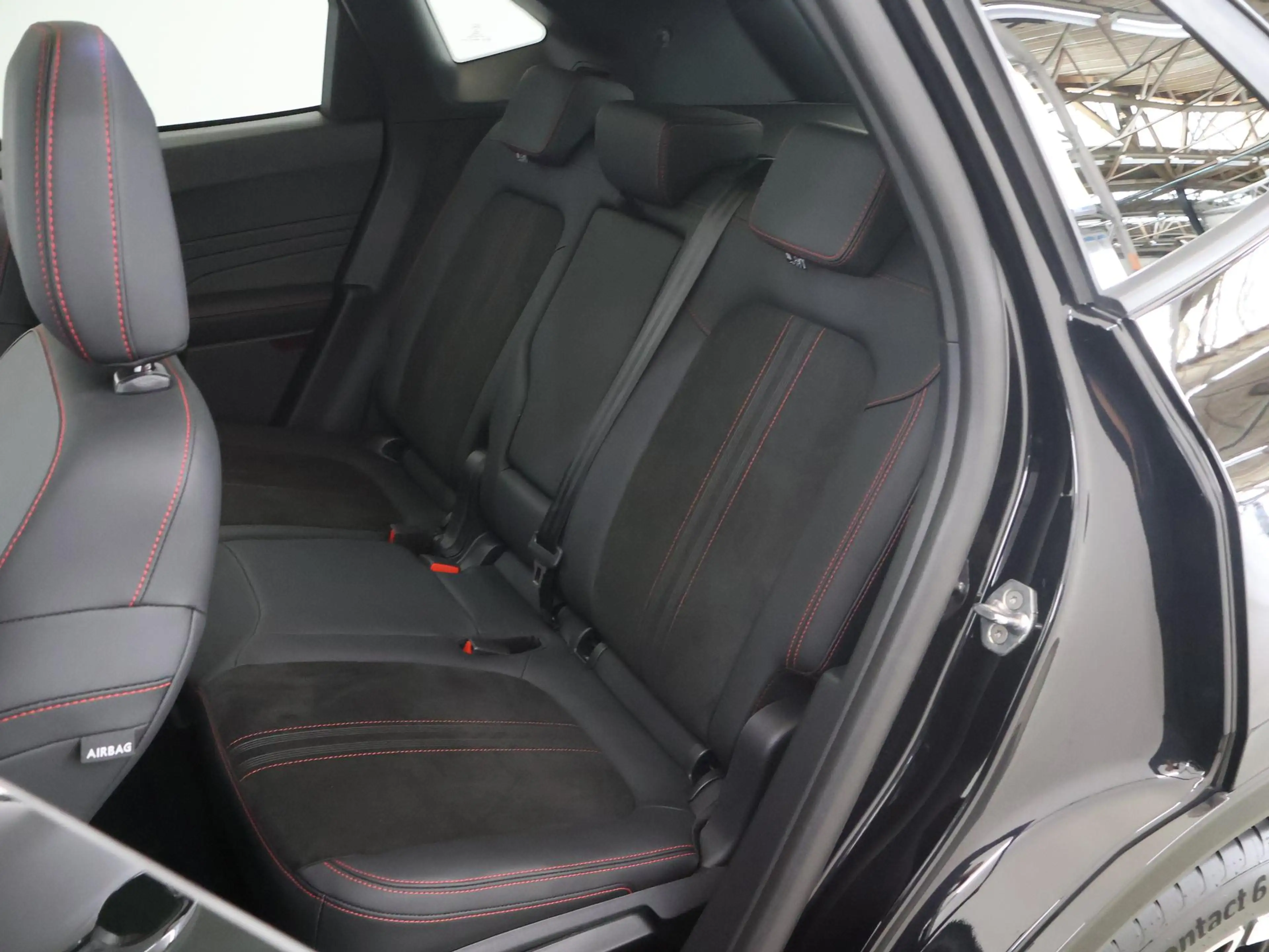 Ford Kuga 2.5 PHEV ST-Line X | Trekhaak | Panoramadak | Matr — photo 11