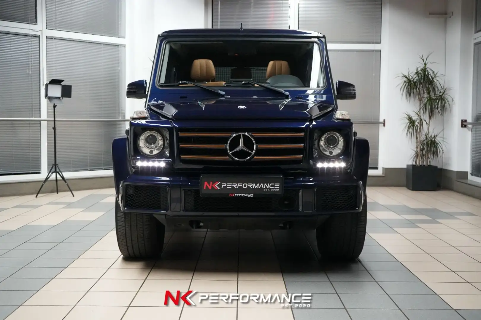 Mercedes-Benz G 350 d/ AHK / DESIGNO / DISTRONIC / SPORT PAKET Blau - 2