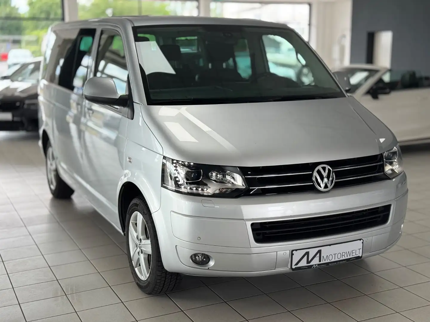 Volkswagen T5 Multivan Bi-Xenon/RFK/AHK/7 Sitze Silber - 1