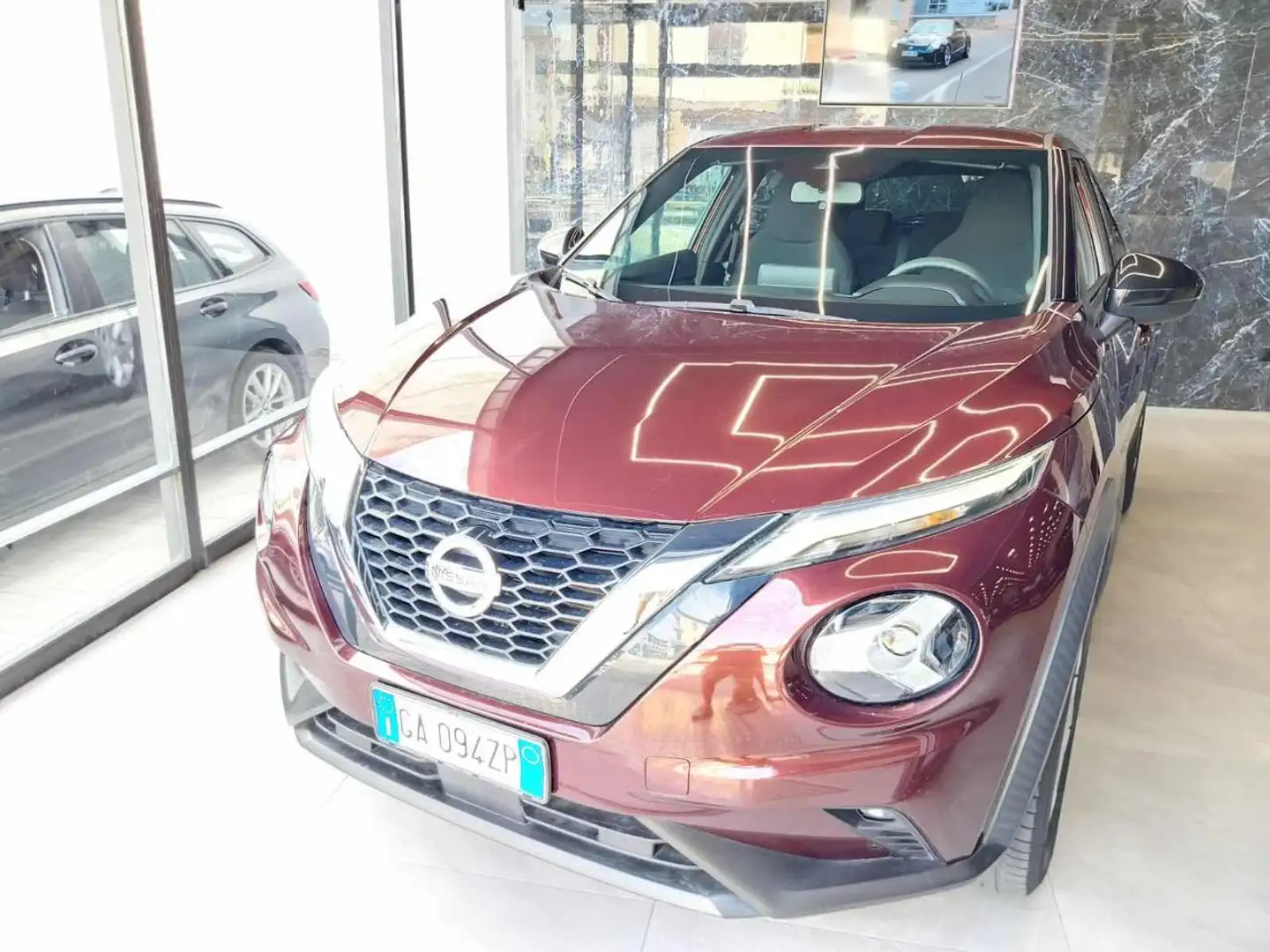 Nissan Juke 1.0 DIG-T 114 CV DCT Tekna Rosso - 2