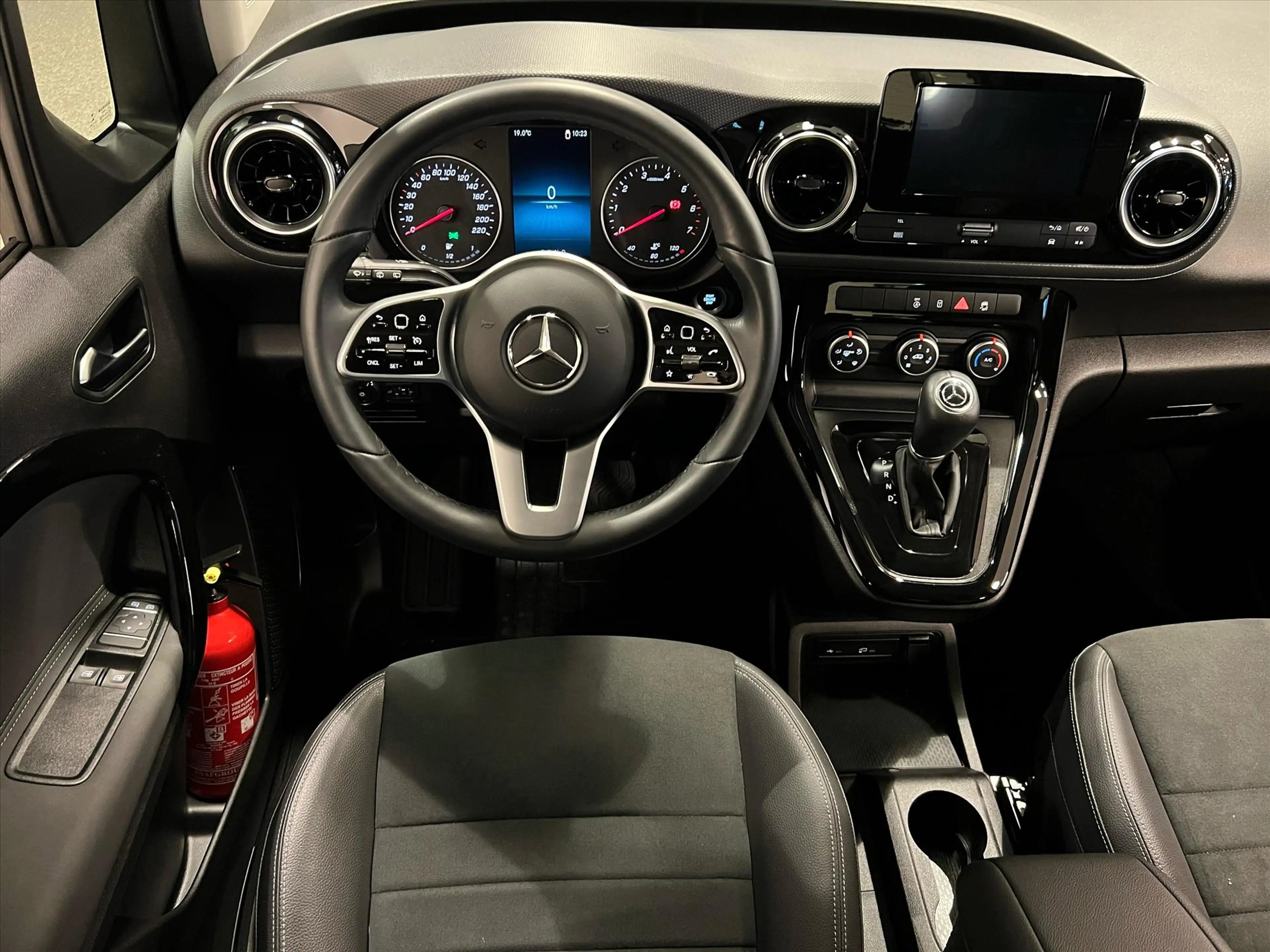 Mercedes-Benz T-Class L1 Rolstoelauto Automaat 3+1 — photo 7