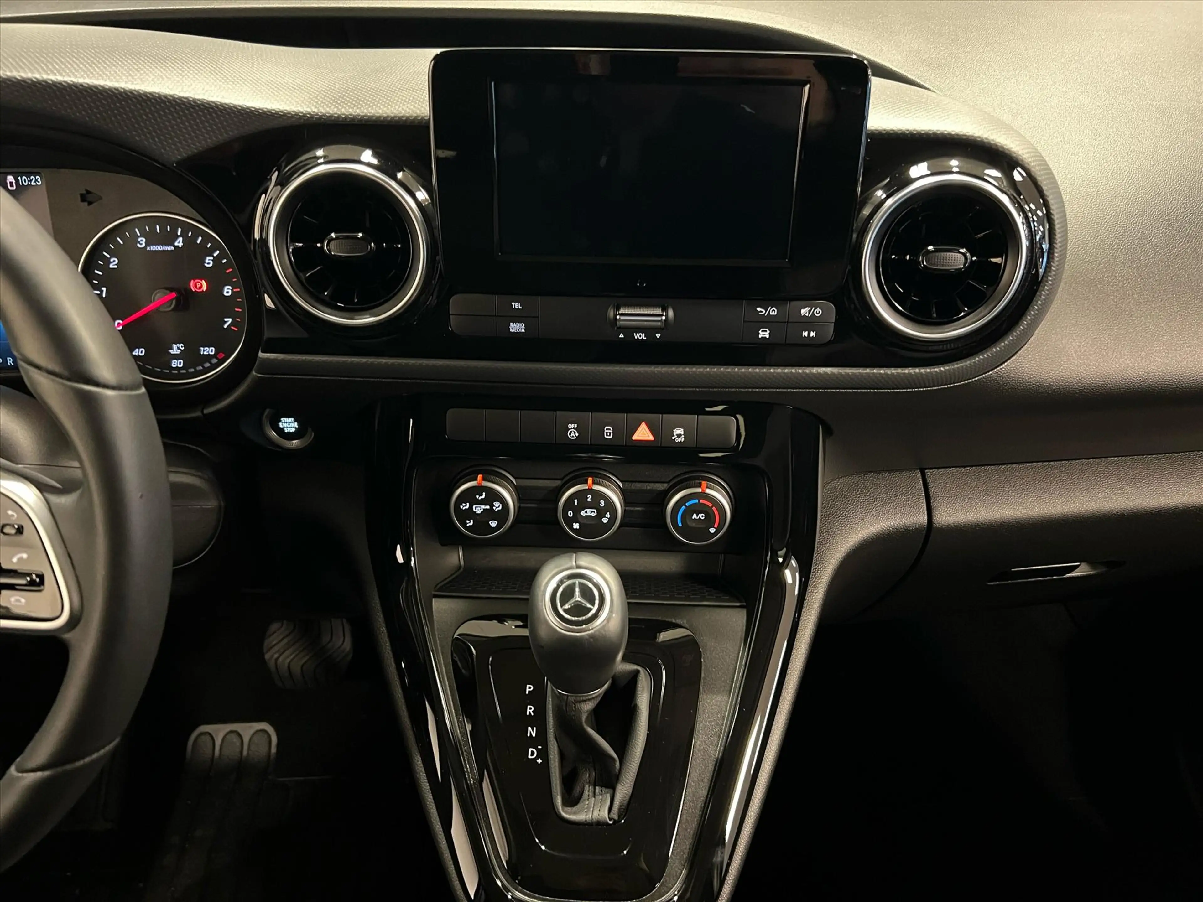 Mercedes-Benz T-Class L1 Rolstoelauto Automaat 3+1 — photo 9