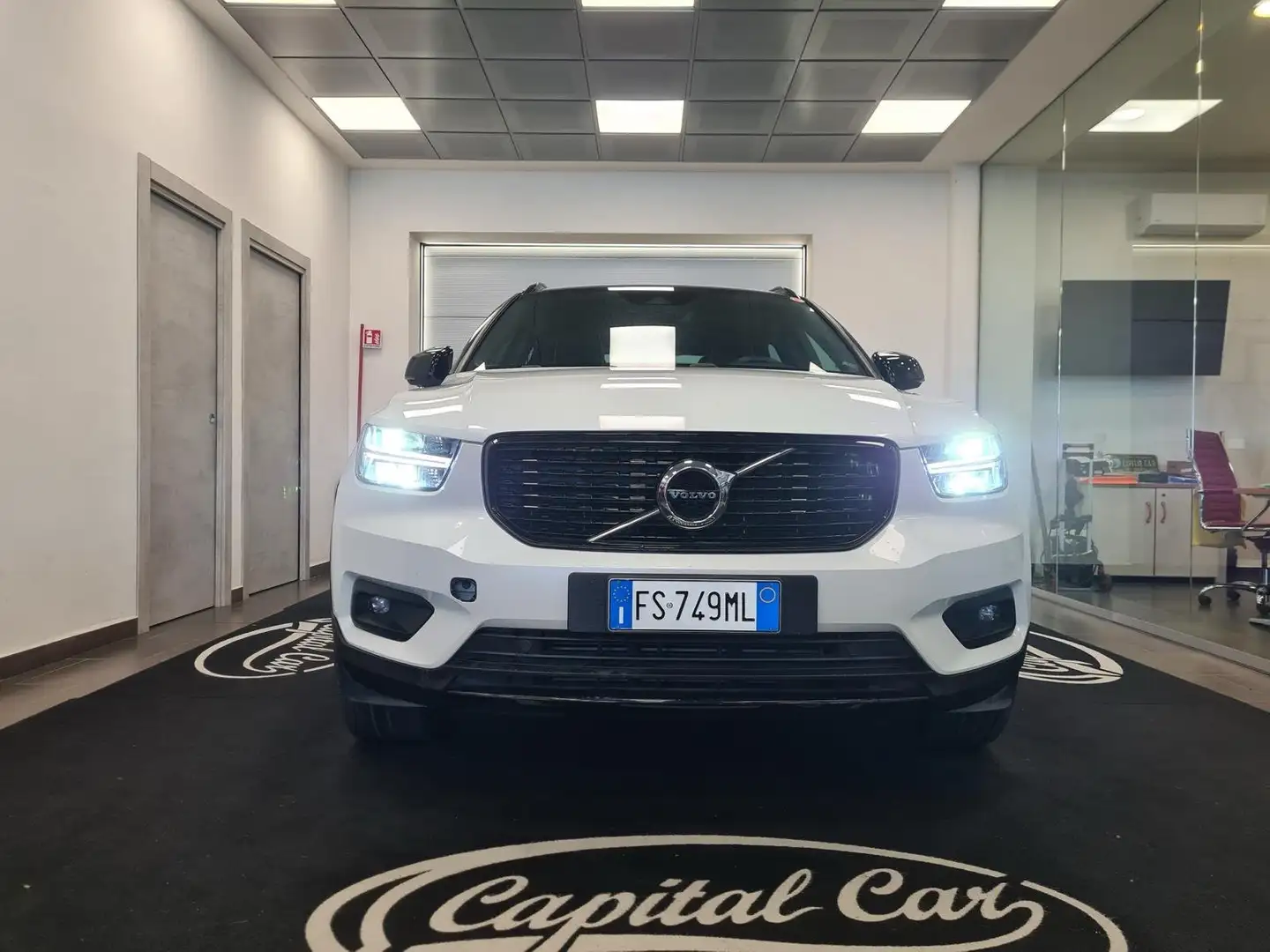 Volvo XC40 XC40 2.0 d3 Business geartronic Blanc - 2