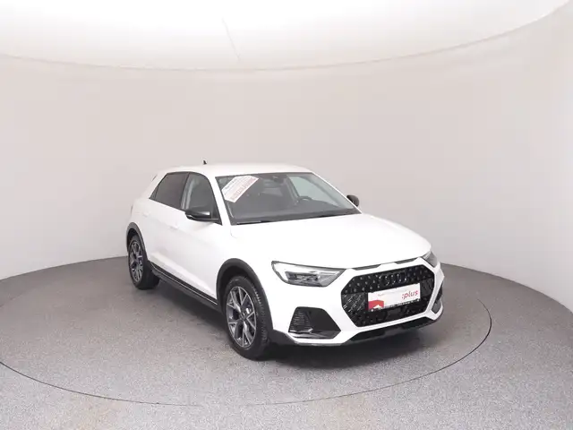 Audi A1 view 2
