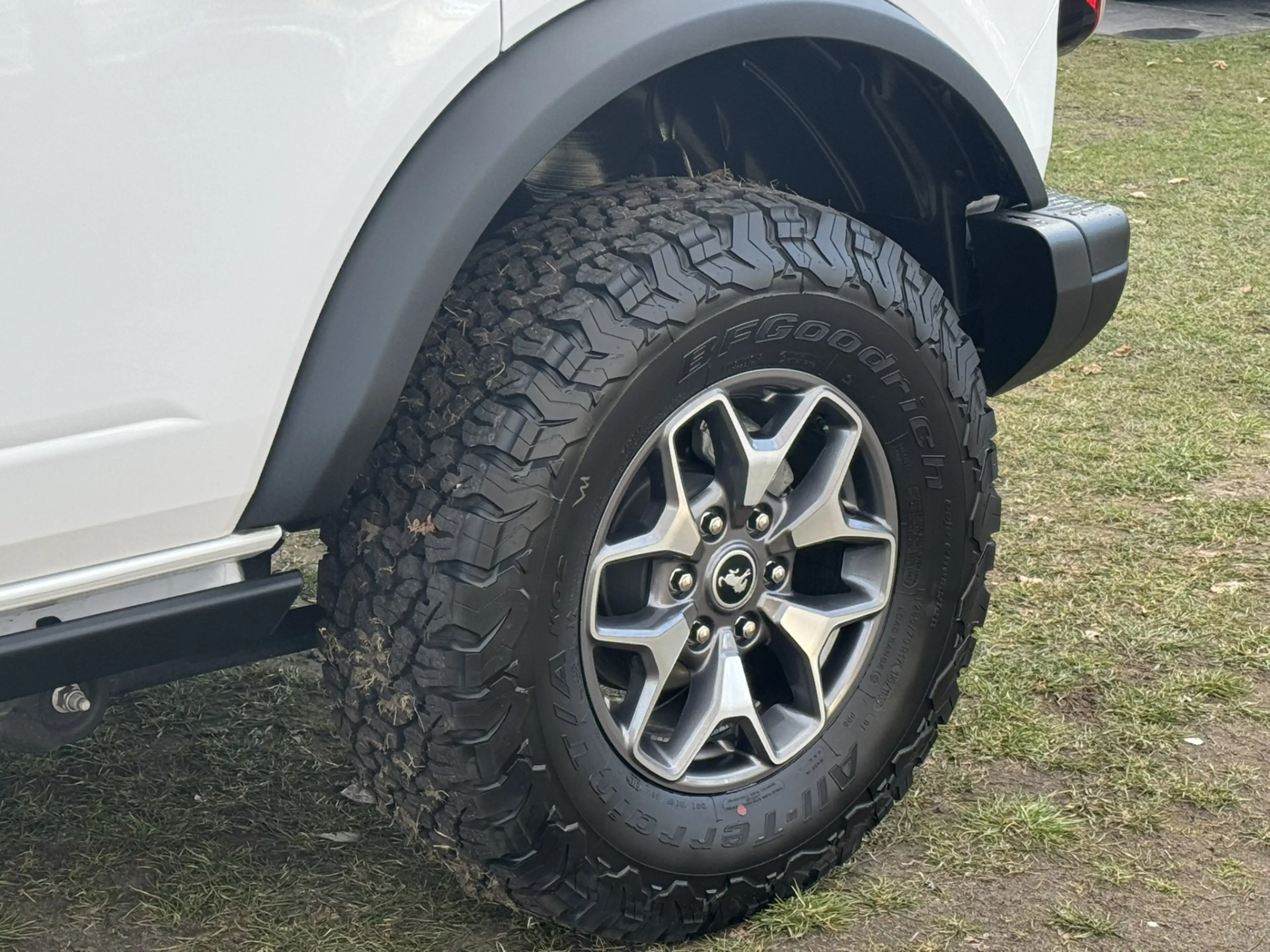 Ford Bronco AWD 2.7L V6 BADLANDS — photo 9