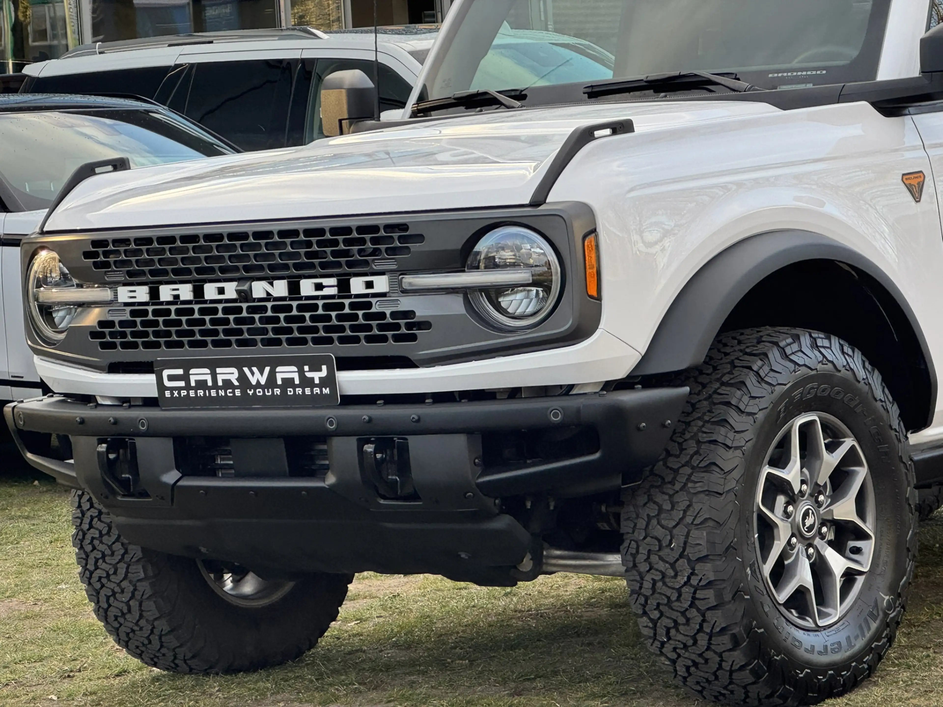 Ford Bronco AWD 2.7L V6 BADLANDS — photo 4
