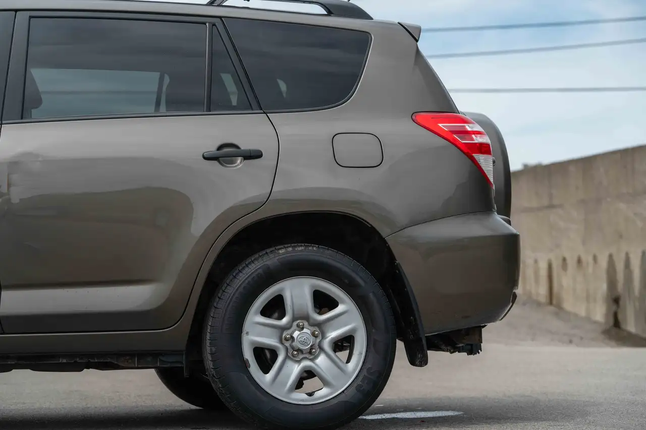 Toyota RAV 4 снимка Toyota RAV 4
