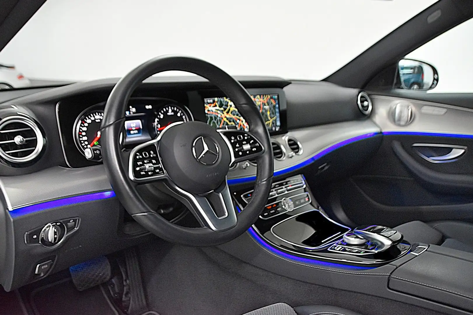 Mercedes-Benz E 220 D T 9G-TRONIC AVANTGARDE*AUS 1 HAND* Gris - 2