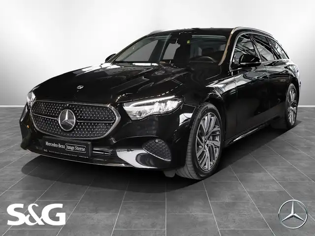 Mercedes-Benz E 300 de T AHK+DISTRONIC+TOTWINKEL+19"