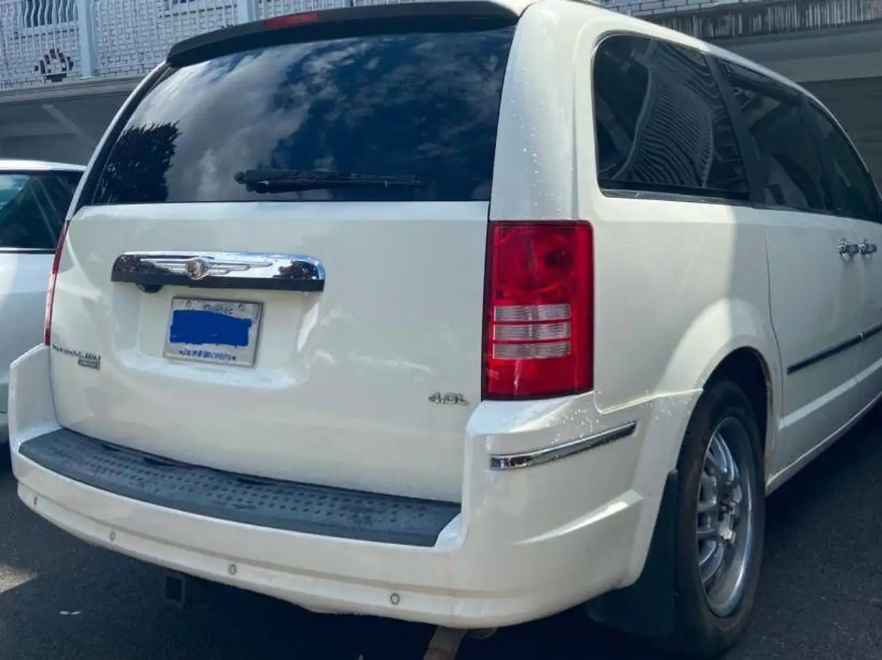 Chrysler Town & Country снимка Chrysler Town & Country