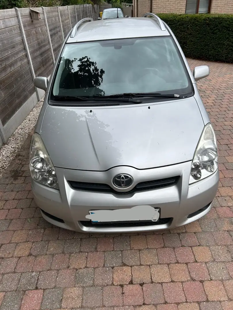 Toyota Verso Toyota Corolla Verso 2.2 D-4D Zilver - 2