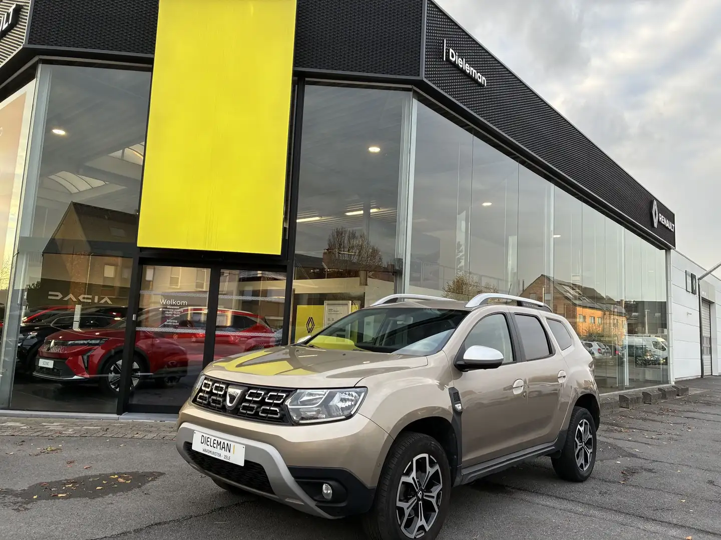 Dacia Duster TCe Prestige Beige - 1