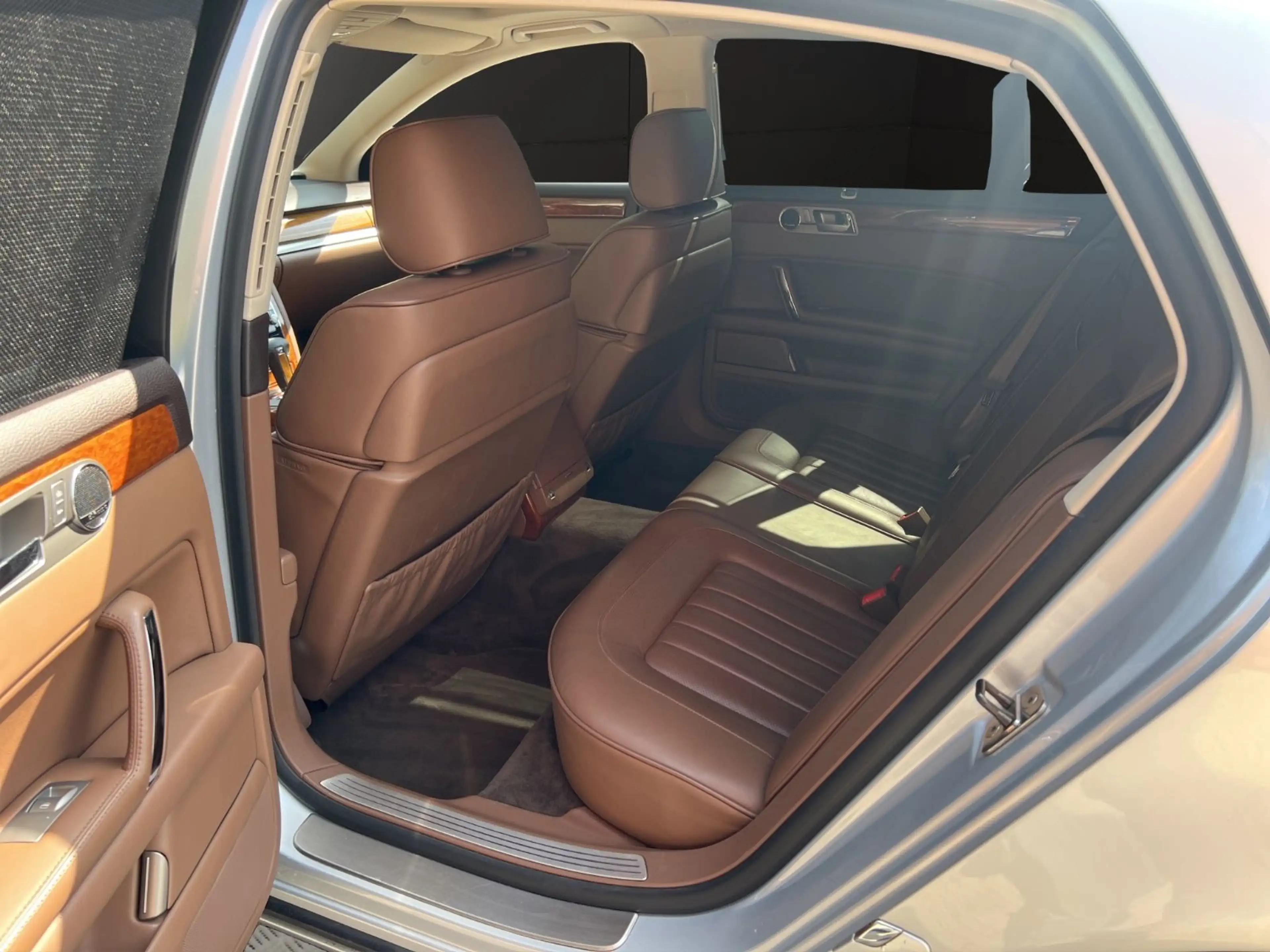 Volkswagen Phaeton V6 TDI 4Motion*M-SITZ*NAVI*AHK*PDC*S-DACH — photo 13