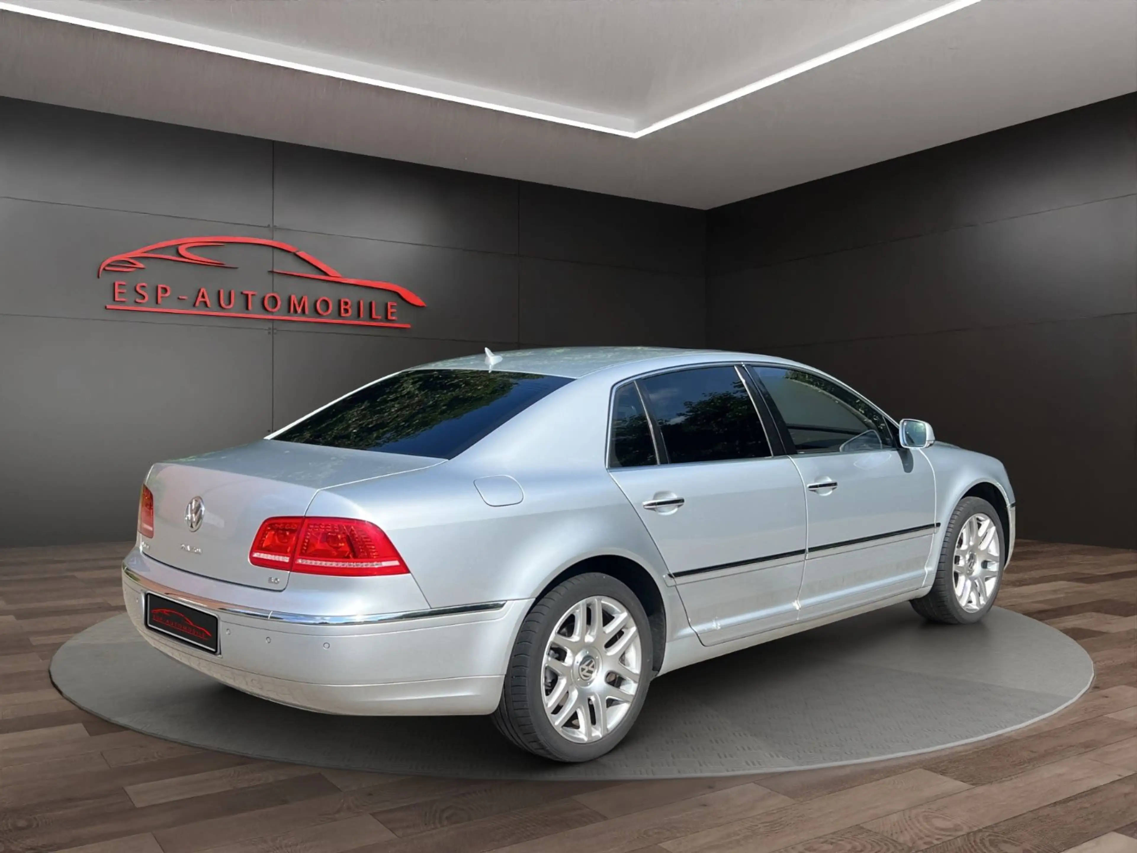 Volkswagen Phaeton V6 TDI 4Motion*M-SITZ*NAVI*AHK*PDC*S-DACH — photo 4