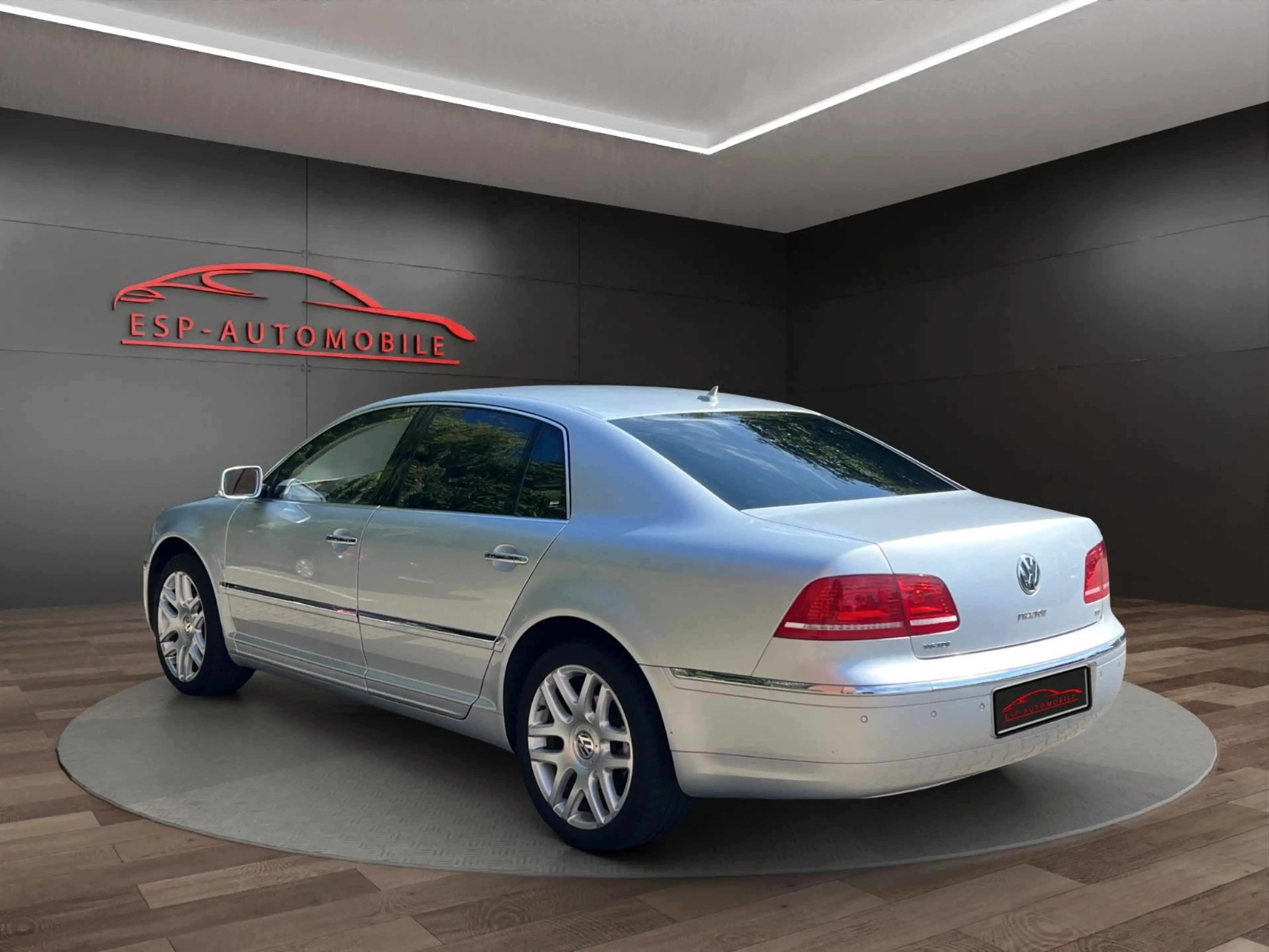 Volkswagen Phaeton V6 TDI 4Motion*M-SITZ*NAVI*AHK*PDC*S-DACH — photo 3
