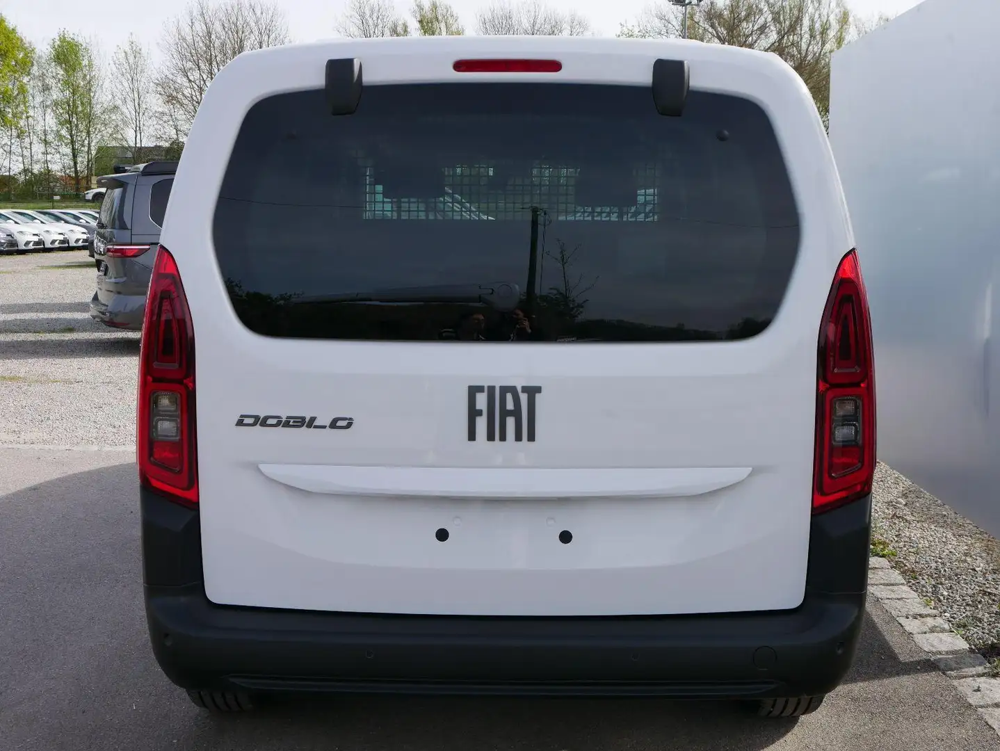 Fiat Doblo BlueHDI Combi L2 1.5 *PDC HINTEN*KLIMA*DAB*TEMP... Weiß - 2