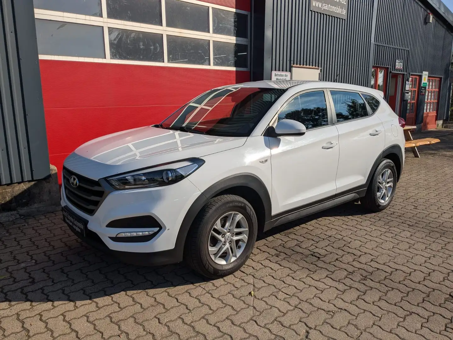 Hyundai TUCSON blue Classic 2WD Weiß - 2