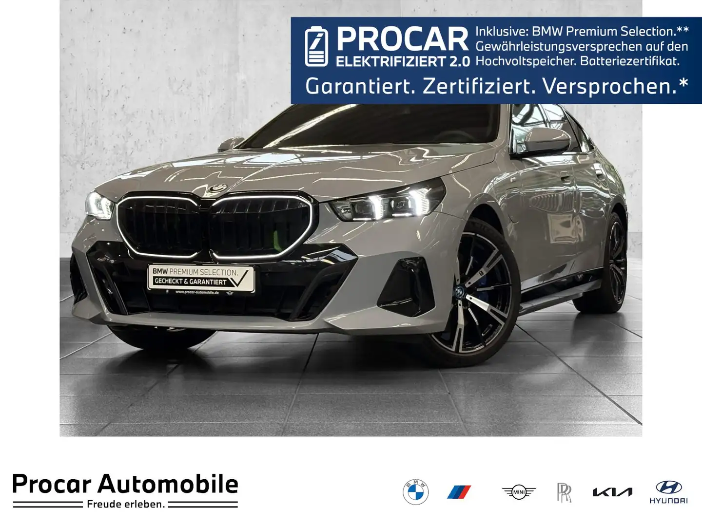 BMW 550 e xDrive M Sport Pro DA PA+ HuD Pano Carbon Gris - 1