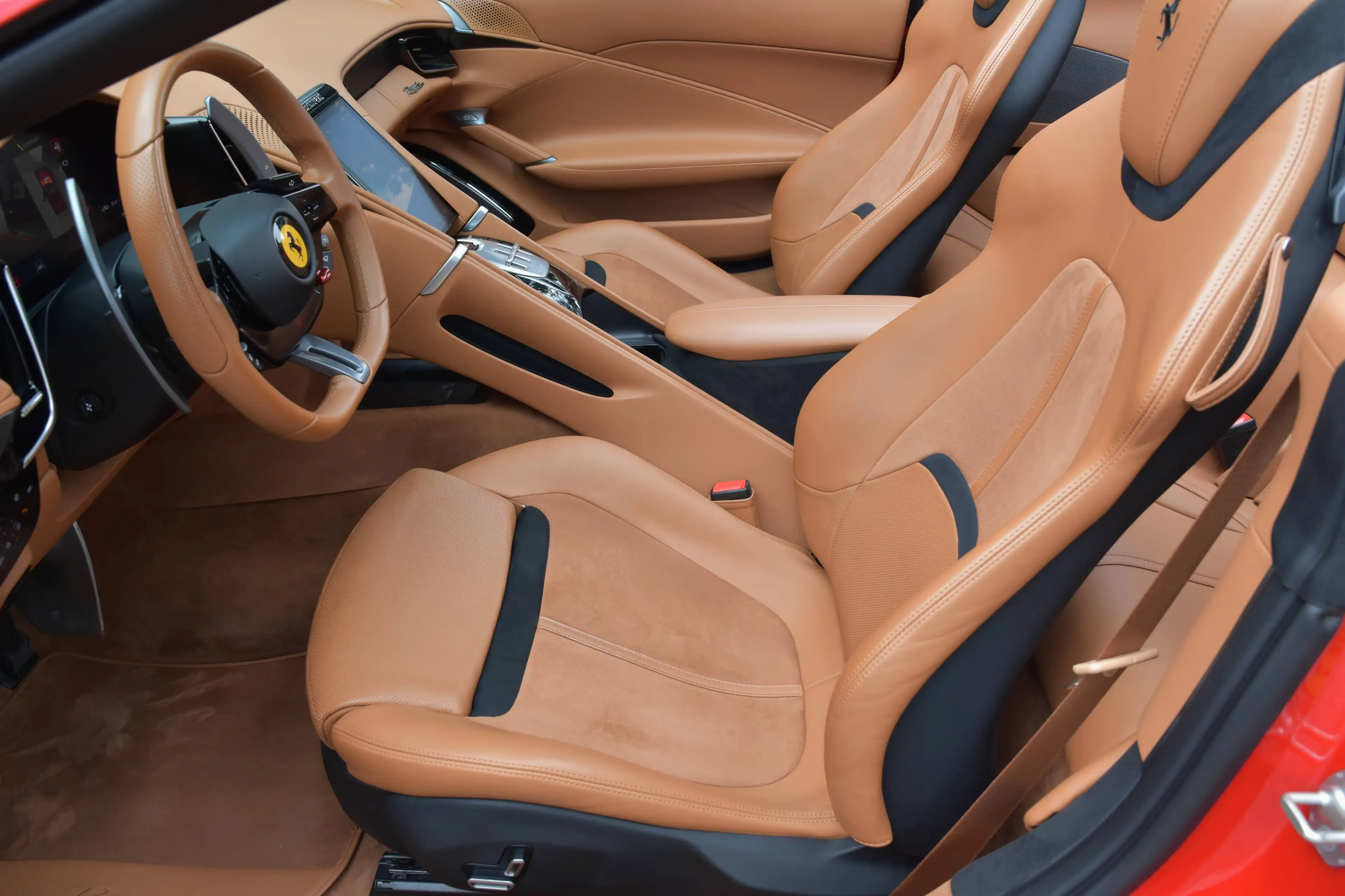 Ferrari Roma SPIDER 3.9 V8 BITURBO F1 *** PERSONALISTATION PACK *** — photo 5