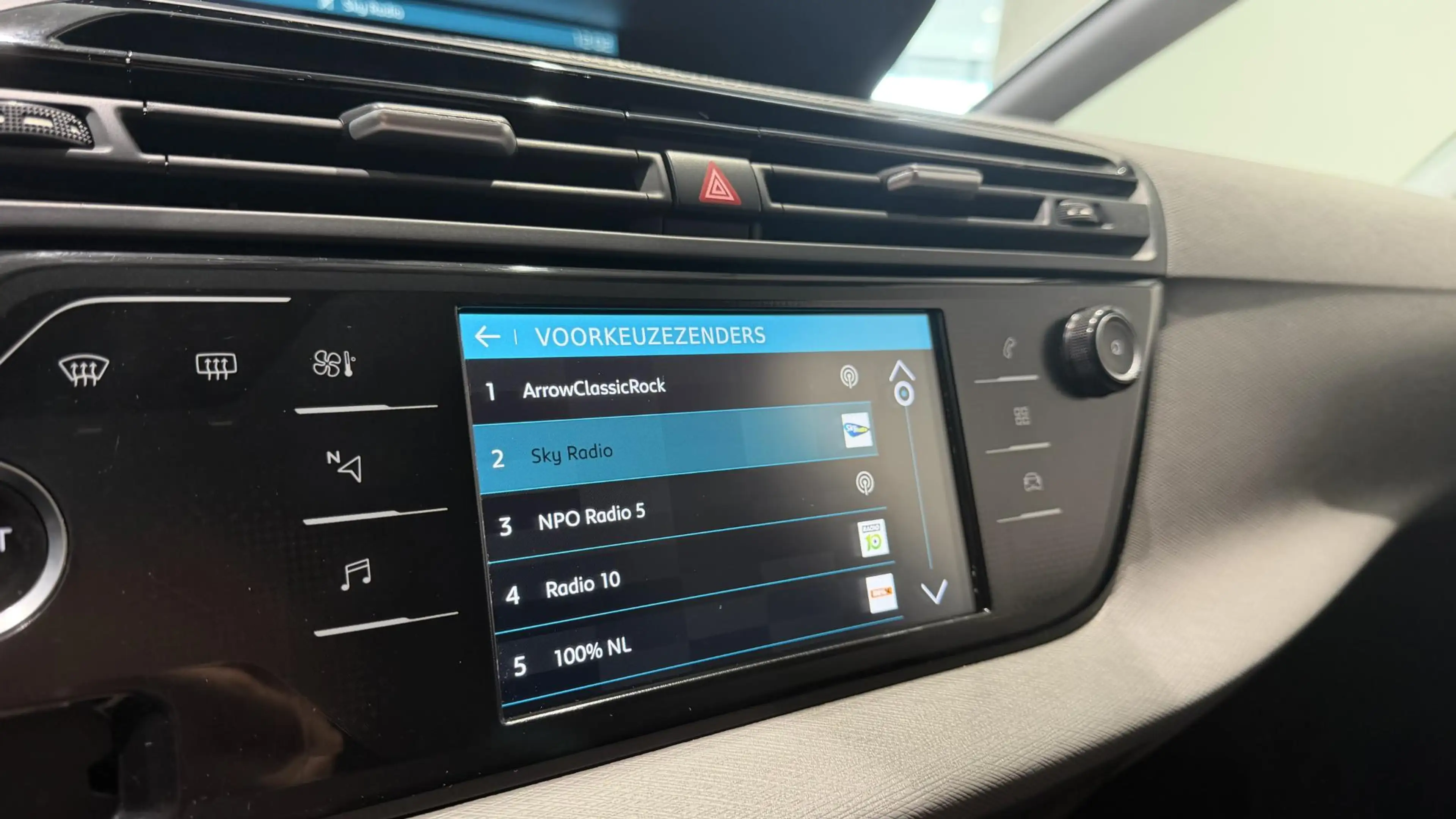 Citroen Grand C4 SpaceTourer Business - AUTOMAAT - RUIMTEWONDER - TREKHAAK — photo 9