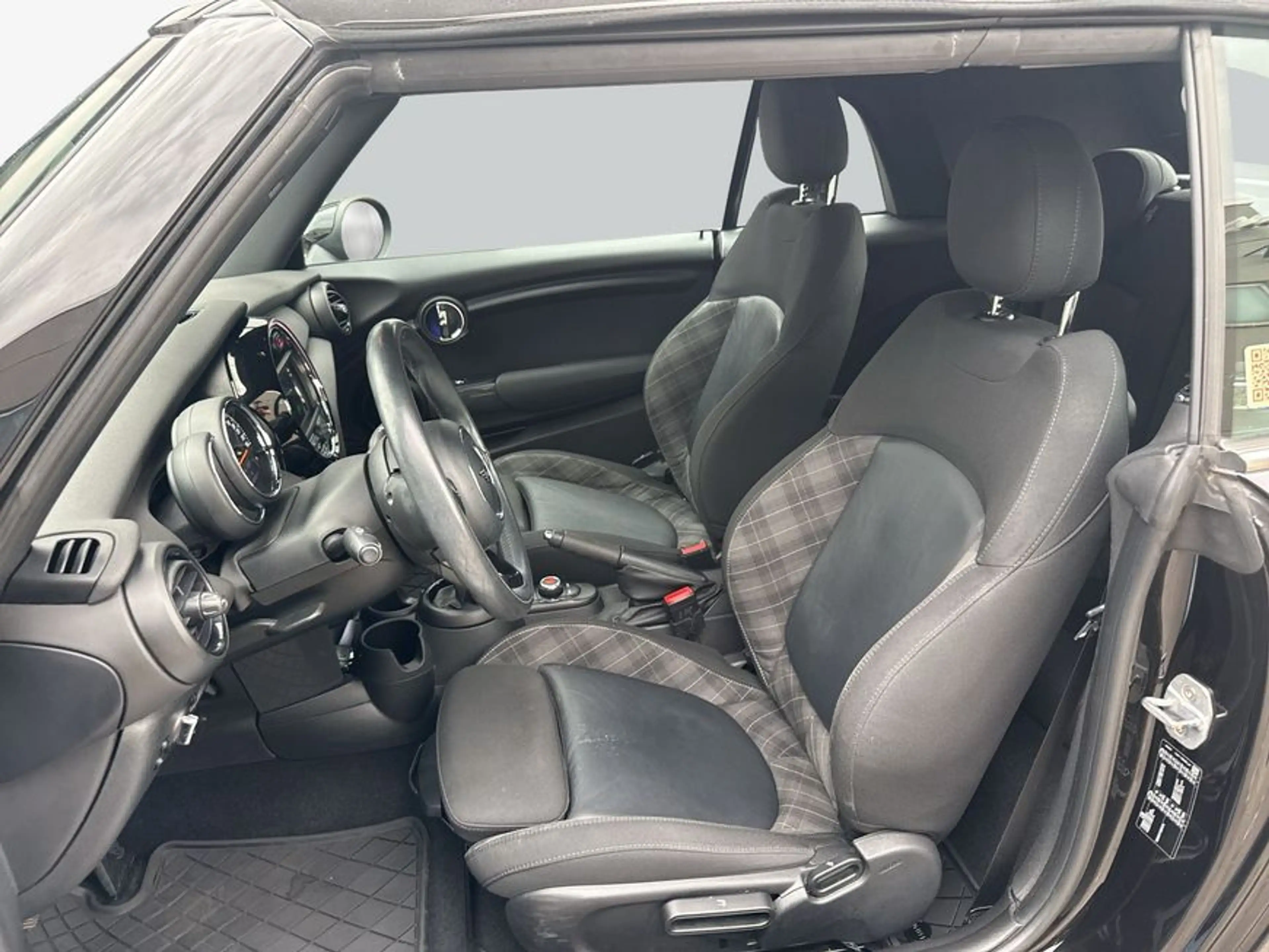 MINI One Cabrio One Cabrio — photo 10