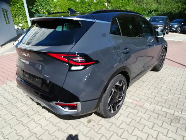 Kia Sportage view 4