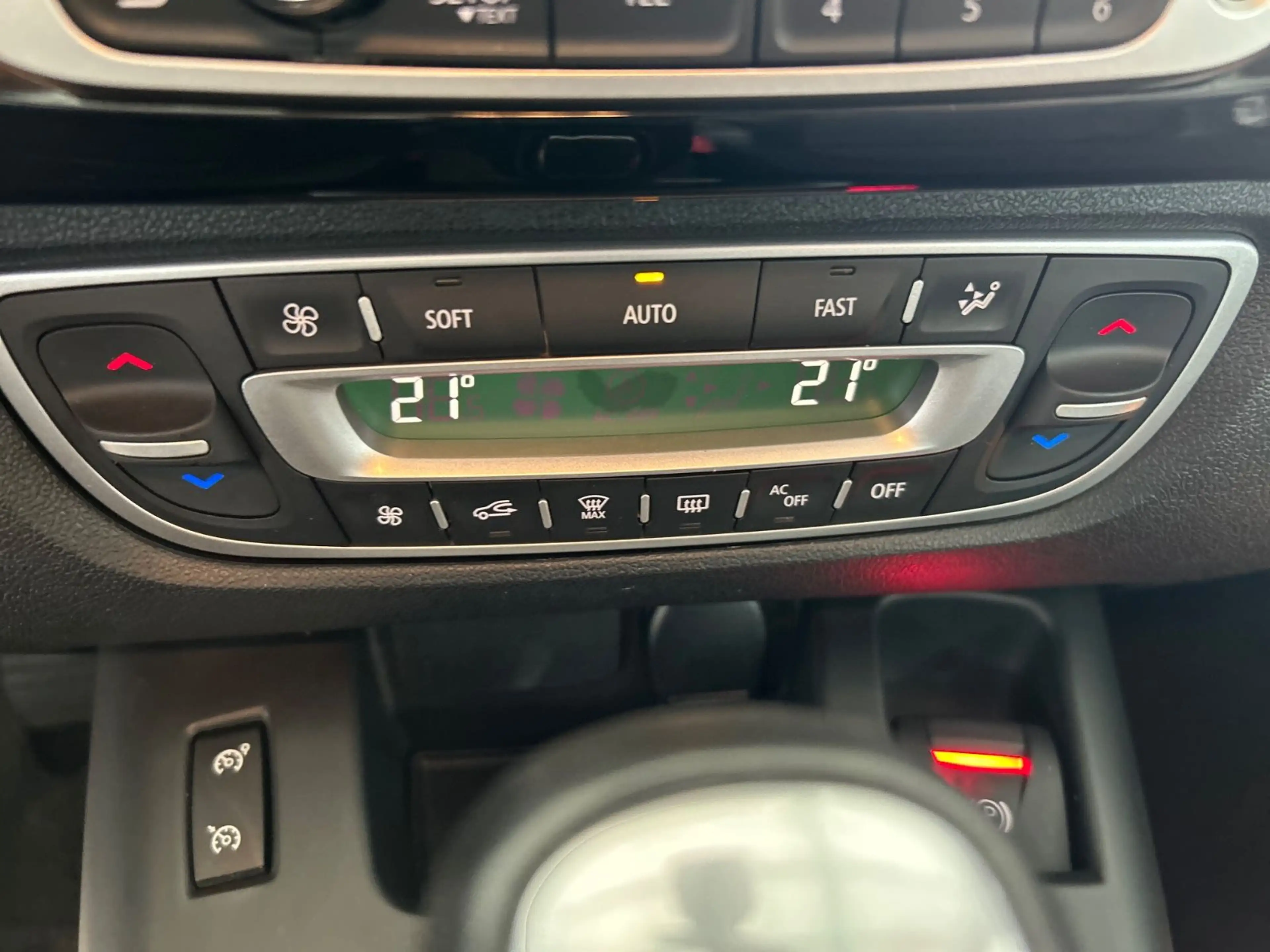 Renault Scenic III Grand BOSE Edition — photo 15
