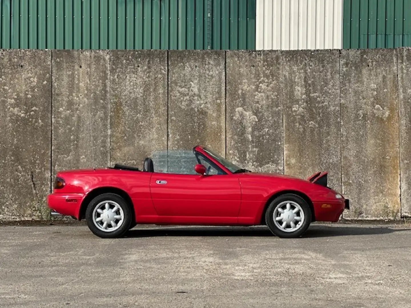 Mazda MX-5 1.6i-16V Rouge - 1