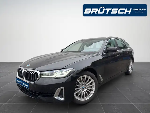 BMW 530 i Touring Luxury-Line AUTOMATIK / PANORAMA / STAND