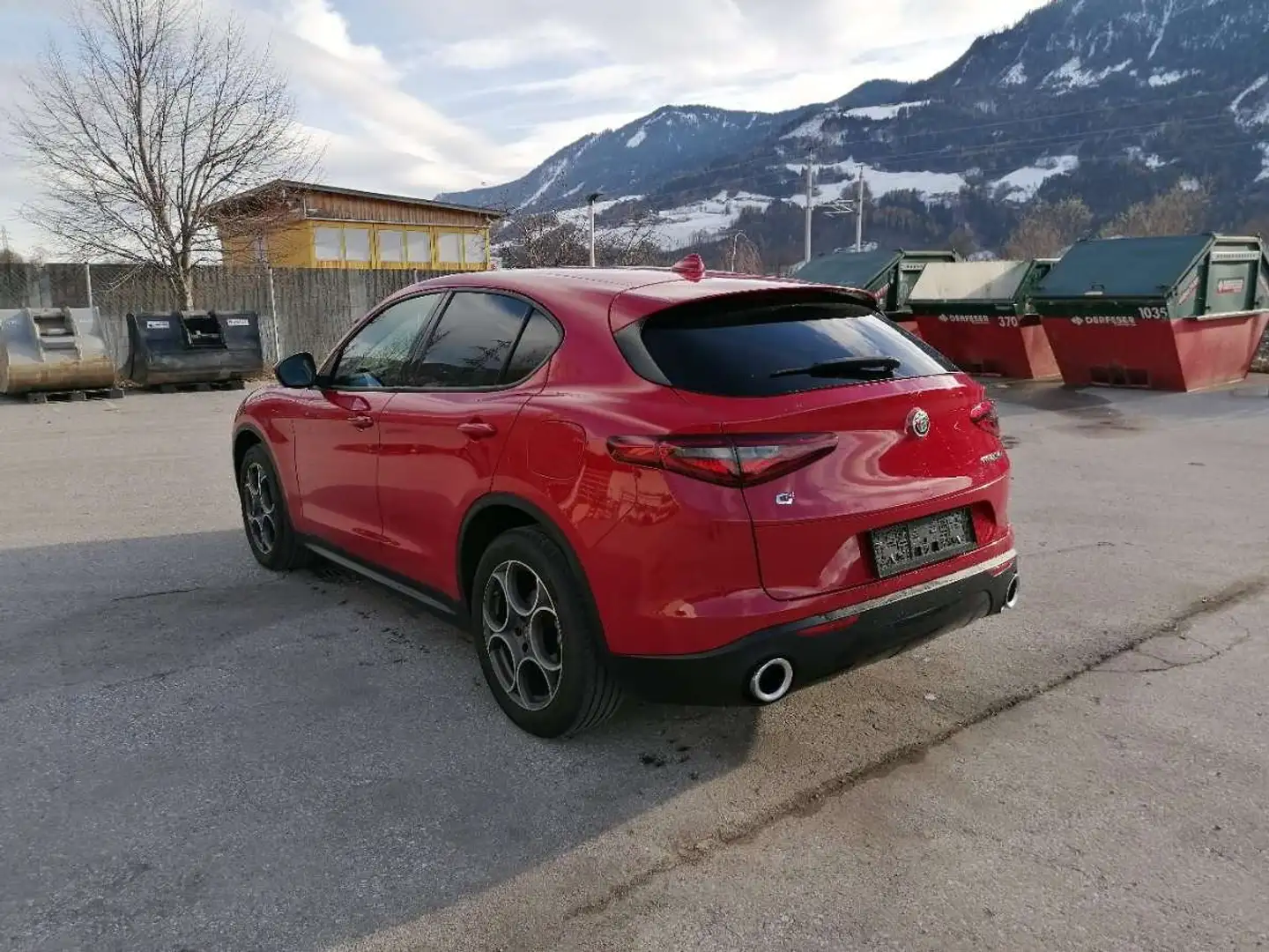 Alfa Romeo Stelvio 2,2 ATX AWD Super Rot - 2