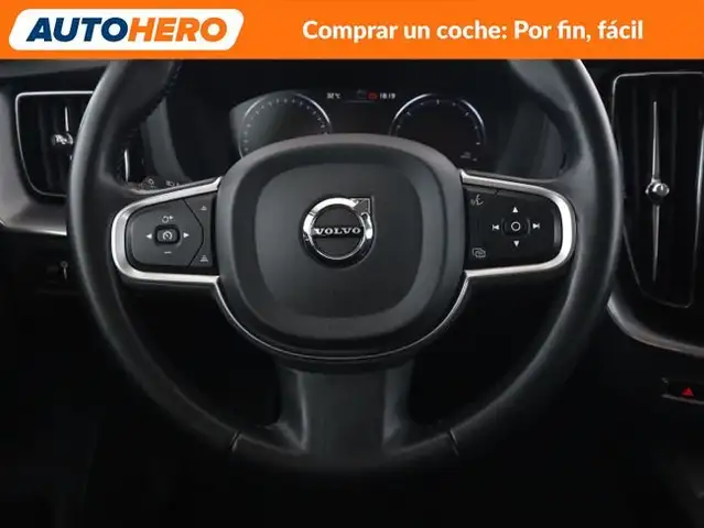 Volvo XC60 view 26