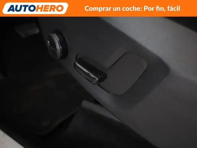 Volvo XC60 view 28