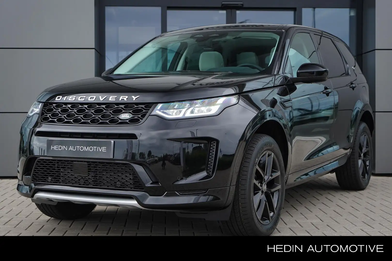 Land Rover Discovery Sport 1.5 P270e PHEV S Edition | Panoramadak | Cold Clim Zwart - 1