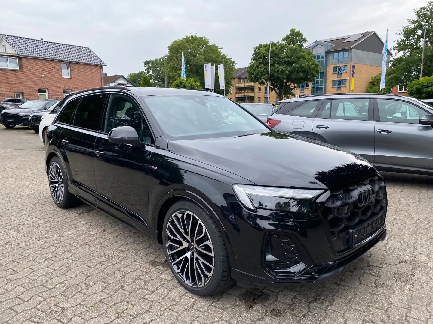 Audi Q7 50 TDI S line 7 Si  Panorama Allradlenkung 22 Schwarz - 1