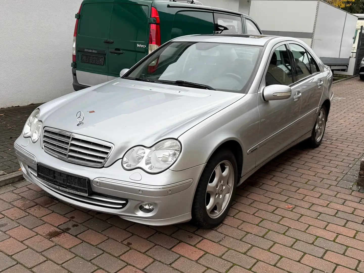 Mercedes-Benz C 200 C 200 Kompressor Automatik Silber - 1