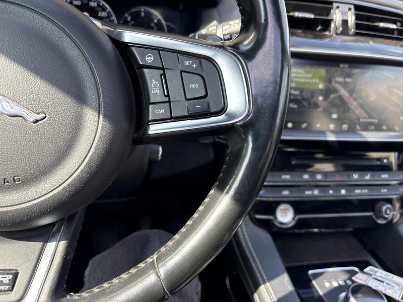 Jaguar F-Pace 3.0 S AWD 30d | Pano | Leder | Meridian | Memory | — photo 11