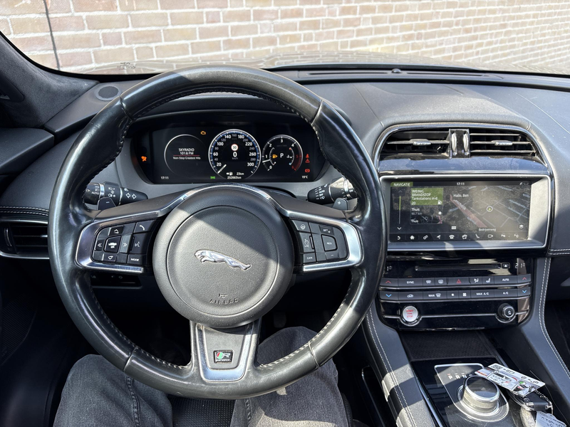 Jaguar F-Pace 3.0 S AWD 30d | Pano | Leder | Meridian | Memory | — photo 9