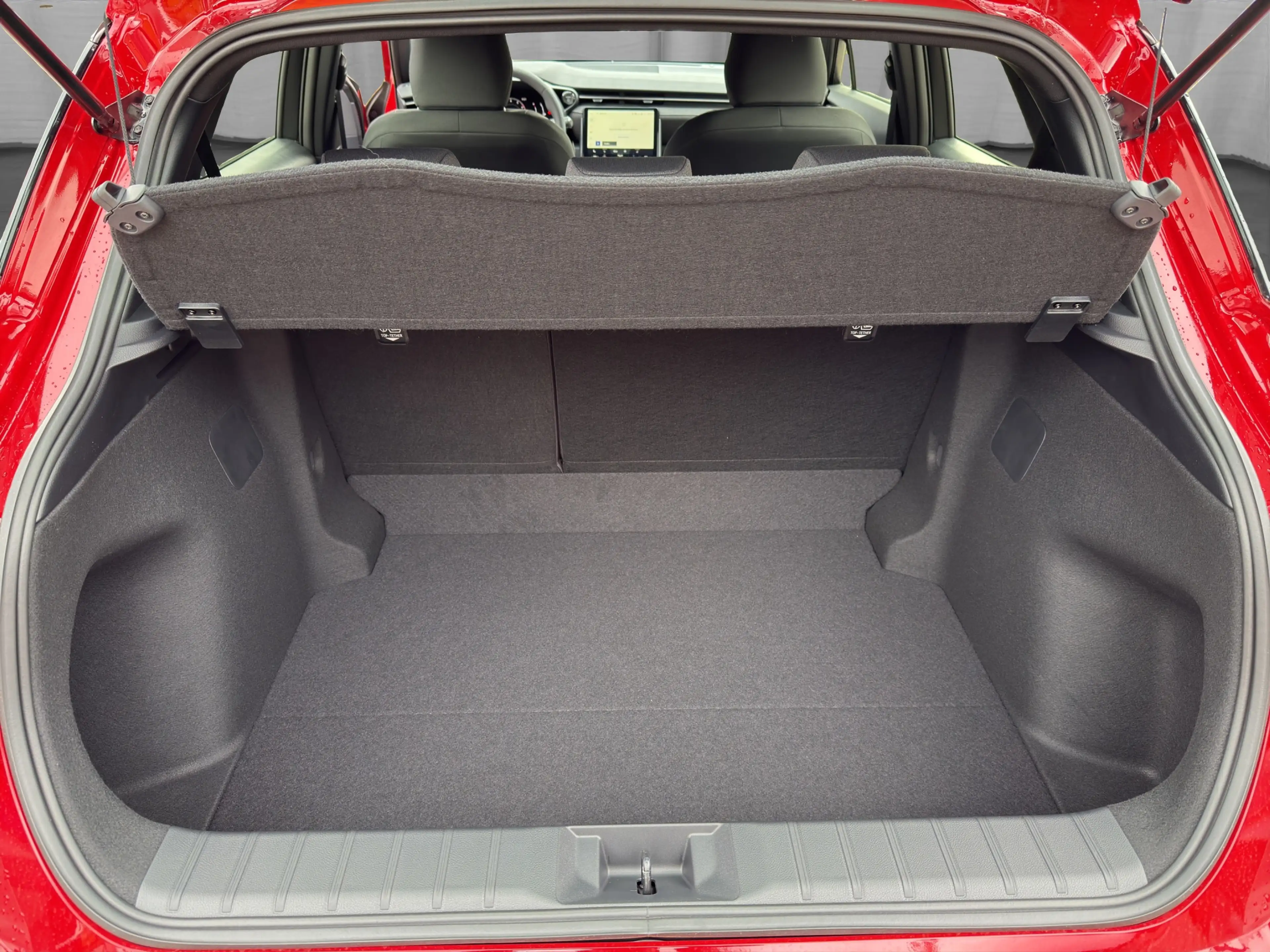Lexus LBX LBX Basis 136 PS 2WD — photo 16