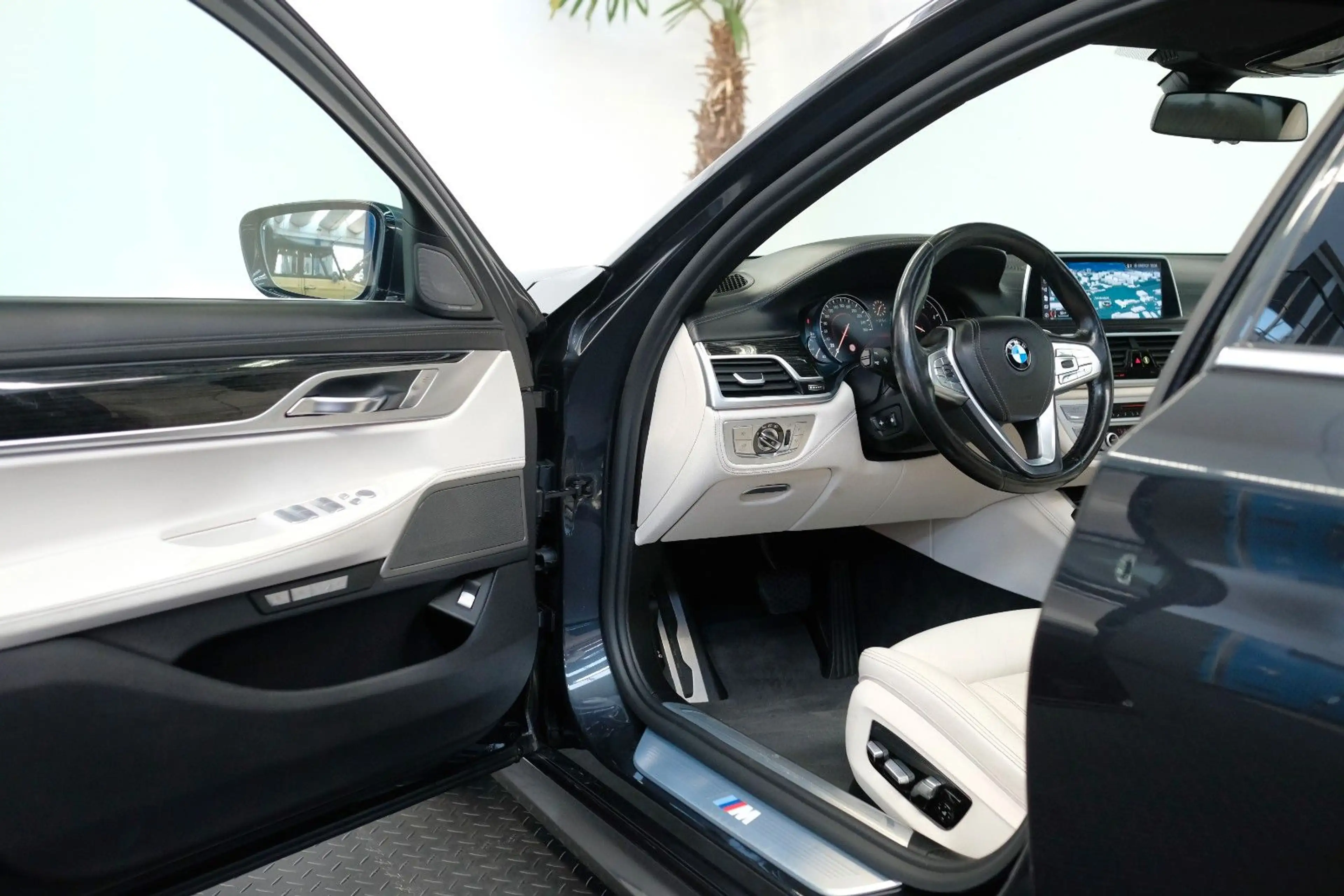 BMW 740 d xDrive*M-PAKET*H&K*ACC*360° KAMERA* — photo 11