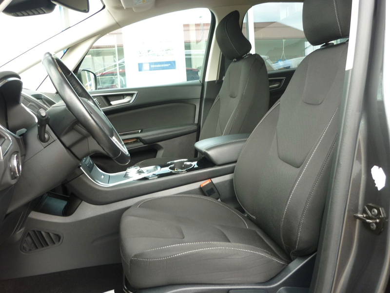 Ford S-Max S-MAX Titanium — photo 10